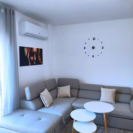 Sabi Apartment Golem Qerret Exteriér fotografie