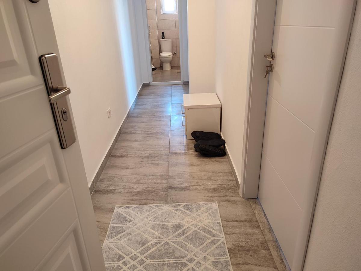 Sabi Apartment Golem Qerret Exteriér fotografie