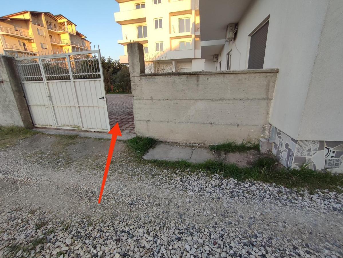 Sabi Apartment Golem Qerret Exteriér fotografie